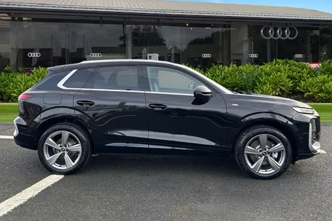  Audi Q3 2.0 TDI S line S Tronic Euro 6 (s/s) 5dr Thumbnail #4