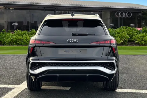  Audi Q3 2.0 TDI S line S Tronic Euro 6 (s/s) 5dr Thumbnail #5