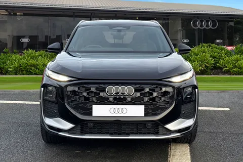  Audi Q3 2.0 TDI S line S Tronic Euro 6 (s/s) 5dr Thumbnail #6