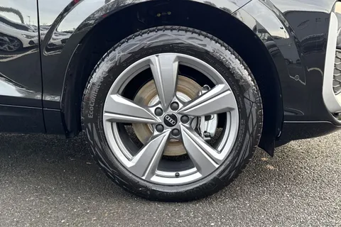  Audi Q3 2.0 TDI S line S Tronic Euro 6 (s/s) 5dr Thumbnail #11