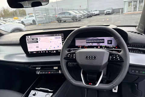  Audi Q3 2.0 TDI S line S Tronic Euro 6 (s/s) 5dr Thumbnail #18