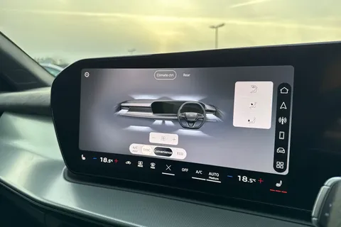  Audi Q3 2.0 TDI S line S Tronic Euro 6 (s/s) 5dr Thumbnail #22