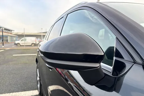  Audi Q3 2.0 TDI S line S Tronic Euro 6 (s/s) 5dr Thumbnail #27