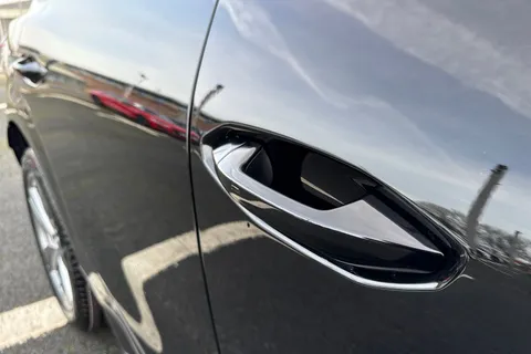  Audi Q3 2.0 TDI S line S Tronic Euro 6 (s/s) 5dr Thumbnail #28