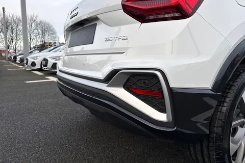  Audi Q2 1.5 TFSI CoD 35 S line S Tronic Euro 6 (s/s) 5dr Thumbnail #32