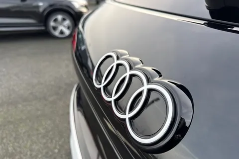  Audi Q3 2.0 TDI S line S Tronic Euro 6 (s/s) 5dr Thumbnail #33