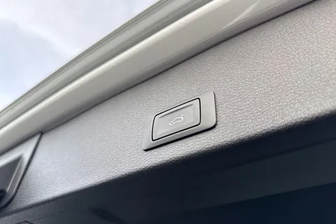  Audi Q2 1.5 TFSI CoD 35 S line S Tronic Euro 6 (s/s) 5dr Thumbnail #37