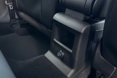  Audi Q2 1.5 TFSI CoD 35 S line S Tronic Euro 6 (s/s) 5dr Thumbnail #41