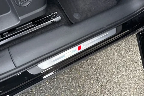  Audi Q3 2.0 TDI S line S Tronic Euro 6 (s/s) 5dr Thumbnail #44