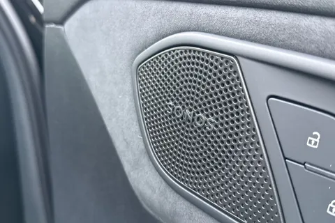  Audi Q3 2.0 TDI S line S Tronic Euro 6 (s/s) 5dr Thumbnail #50