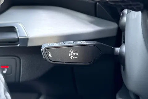  Audi Q2 1.5 TFSI CoD 35 S line S Tronic Euro 6 (s/s) 5dr Thumbnail #55