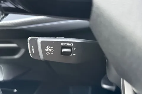  Audi Q3 2.0 TDI S line S Tronic Euro 6 (s/s) 5dr Thumbnail #54