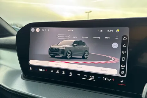  Audi Q3 2.0 TDI S line S Tronic Euro 6 (s/s) 5dr Thumbnail #58