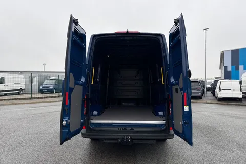DC75AVU Volkswagen Crafter CR35 Panel van Commerce Plus MWB 140 2.0 TDI 8sp Aut  - MY25/Rear Camera Thumbnail #7