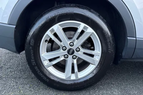 PJ72KYV Audi Q3 Technik 35 TDI  150 PS S tronic Thumbnail #13