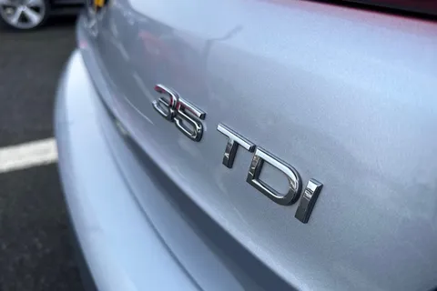 PJ72KYV Audi Q3 Technik 35 TDI  150 PS S tronic Thumbnail #31