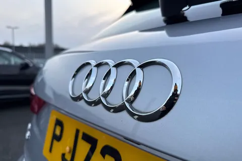 PJ72KYV Audi Q3 Technik 35 TDI  150 PS S tronic Thumbnail #32