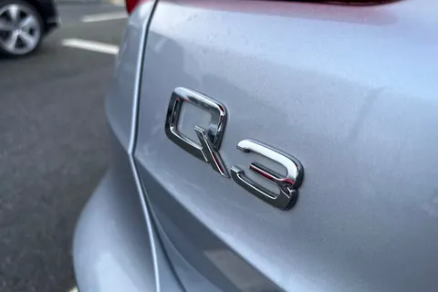 PJ72KYV Audi Q3 Technik 35 TDI  150 PS S tronic Thumbnail #33