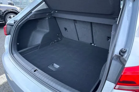 PJ72KYV Audi Q3 Technik 35 TDI  150 PS S tronic Thumbnail #36