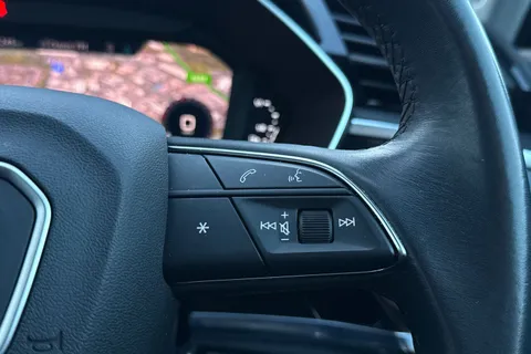 PJ72KYV Audi Q3 Technik 35 TDI  150 PS S tronic Thumbnail #51