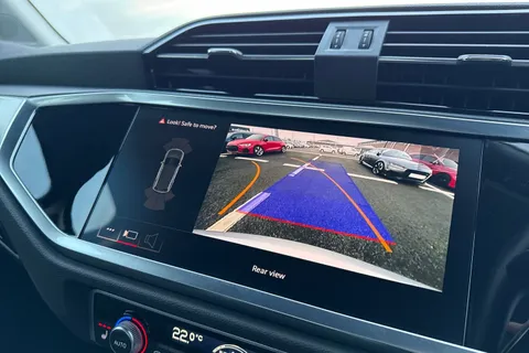 PJ72KYV Audi Q3 Technik 35 TDI  150 PS S tronic Thumbnail #57