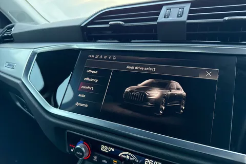 PJ72KYV Audi Q3 Technik 35 TDI  150 PS S tronic Thumbnail #62