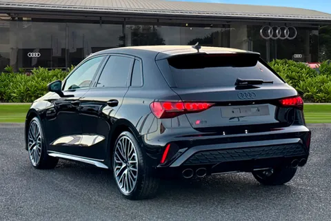  Audi S3 2.0 TFSI Vorsprung Sportback S Tronic quattro Euro 6 (s/s) 5dr Thumbnail #3