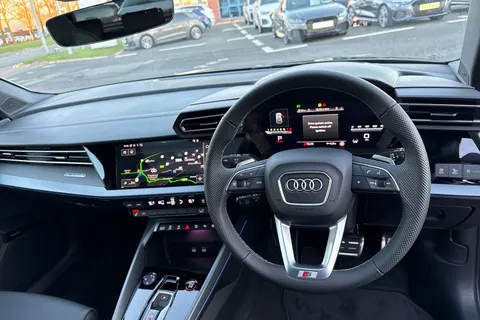  Audi S3 2.0 TFSI Vorsprung Sportback S Tronic quattro Euro 6 (s/s) 5dr Thumbnail #18