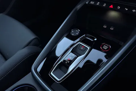  Audi S3 2.0 TFSI Vorsprung Sportback S Tronic quattro Euro 6 (s/s) 5dr Thumbnail #23