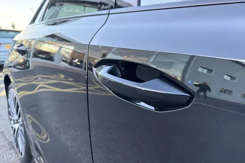  Audi S3 2.0 TFSI Vorsprung Sportback S Tronic quattro Euro 6 (s/s) 5dr Thumbnail #29