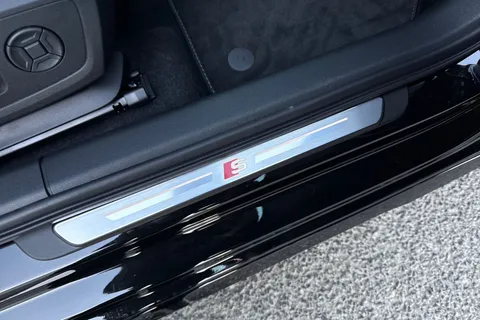  Audi S3 2.0 TFSI Vorsprung Sportback S Tronic quattro Euro 6 (s/s) 5dr Thumbnail #44