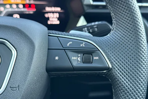  Audi S3 2.0 TFSI Vorsprung Sportback S Tronic quattro Euro 6 (s/s) 5dr Thumbnail #52