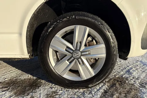 PK74OEW Volkswagen Transporter T32 Kombi Highline LWB 150 PS 2.0 TDI 6sp Manual Thumbnail #11