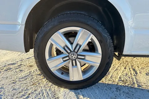 PK74OEW Volkswagen Transporter T32 Kombi Highline LWB 150 PS 2.0 TDI 6sp Manual Thumbnail #12