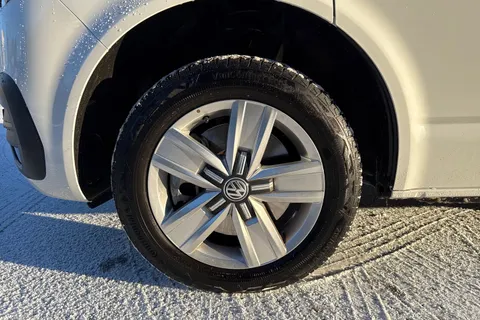 PK74OEW Volkswagen Transporter T32 Kombi Highline LWB 150 PS 2.0 TDI 6sp Manual Thumbnail #14