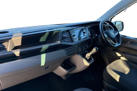 PK74OEW Volkswagen Transporter T32 Kombi Highline LWB 150 PS 2.0 TDI 6sp Manual Thumbnail #16