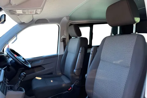 PK74OEW Volkswagen Transporter T32 Kombi Highline LWB 150 PS 2.0 TDI 6sp Manual Thumbnail #17
