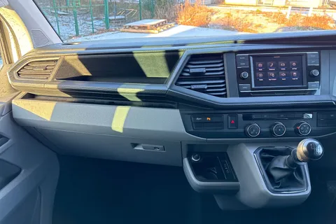 PK74OEW Volkswagen Transporter T32 Kombi Highline LWB 150 PS 2.0 TDI 6sp Manual Thumbnail #21