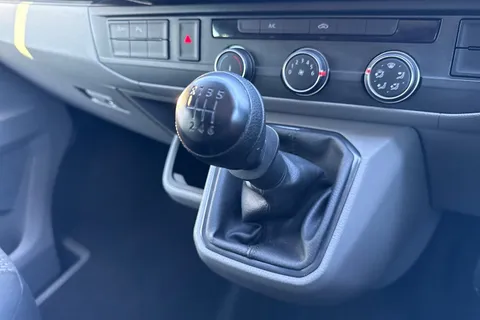 PK74OEW Volkswagen Transporter T32 Kombi Highline LWB 150 PS 2.0 TDI 6sp Manual Thumbnail #24