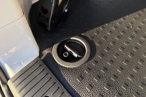 PK74OEW Volkswagen Transporter T32 Kombi Highline LWB 150 PS 2.0 TDI 6sp Manual Thumbnail #29