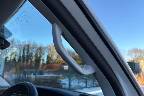 PK74OEW Volkswagen Transporter T32 Kombi Highline LWB 150 PS 2.0 TDI 6sp Manual Thumbnail #33