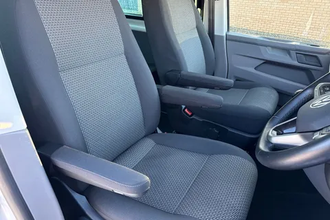 PK74OEW Volkswagen Transporter T32 Kombi Highline LWB 150 PS 2.0 TDI 6sp Manual Thumbnail #35