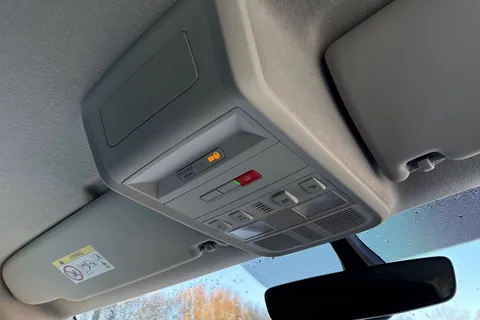 PK74OEW Volkswagen Transporter T32 Kombi Highline LWB 150 PS 2.0 TDI 6sp Manual Thumbnail #40