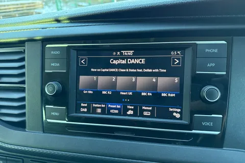 PK74OEW Volkswagen Transporter T32 Kombi Highline LWB 150 PS 2.0 TDI 6sp Manual Thumbnail #42