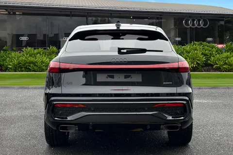  Audi Q5 2.0 TFSI Edition 1 Sportback S Tronic quattro Euro 6 (s/s) 5dr Thumbnail #5