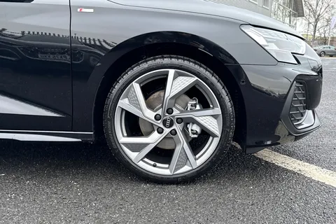  Audi A3 2.0 TDI Black Edition S Tronic Euro 6 (s/s) 4dr Thumbnail #10