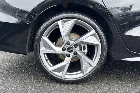  Audi A3 2.0 TDI Black Edition S Tronic Euro 6 (s/s) 4dr Thumbnail #12