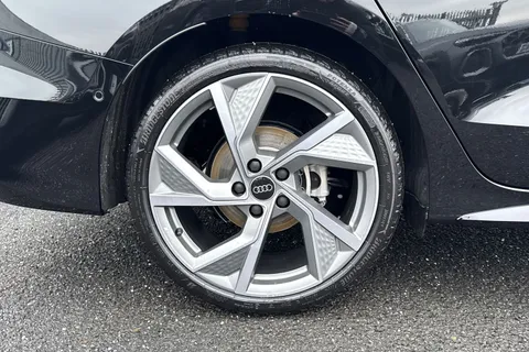  Audi A3 2.0 TDI Black Edition S Tronic Euro 6 (s/s) 4dr Thumbnail #13