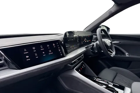  Audi Q5 2.0 TFSI Edition 1 Sportback S Tronic quattro Euro 6 (s/s) 5dr Thumbnail #15