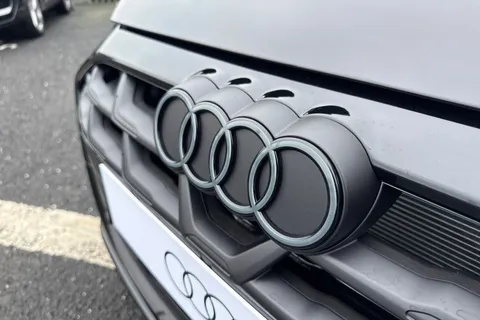  Audi A3 2.0 TDI Black Edition S Tronic Euro 6 (s/s) 4dr Thumbnail #25